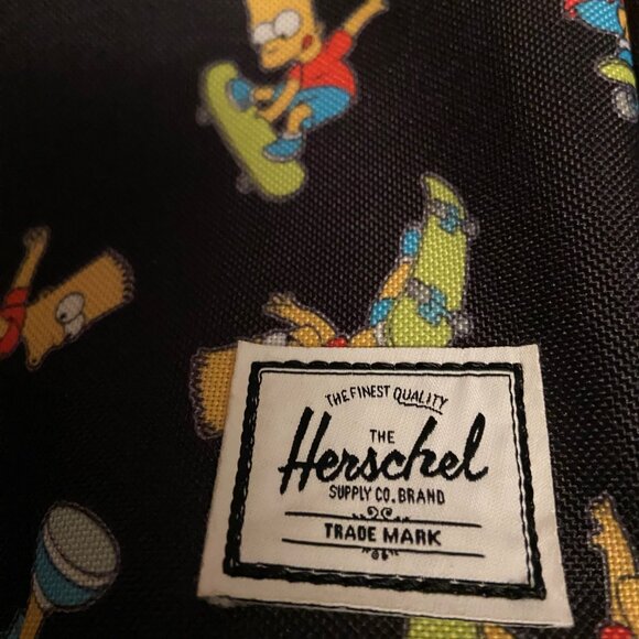 Herschel The Simpsons Heritage Crossbody Bag - Picture 5 of 7